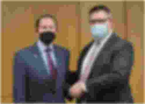 Day Kimball Healthcare CEO Kyle Kramer and U.S. Senator Richard Blumenthal